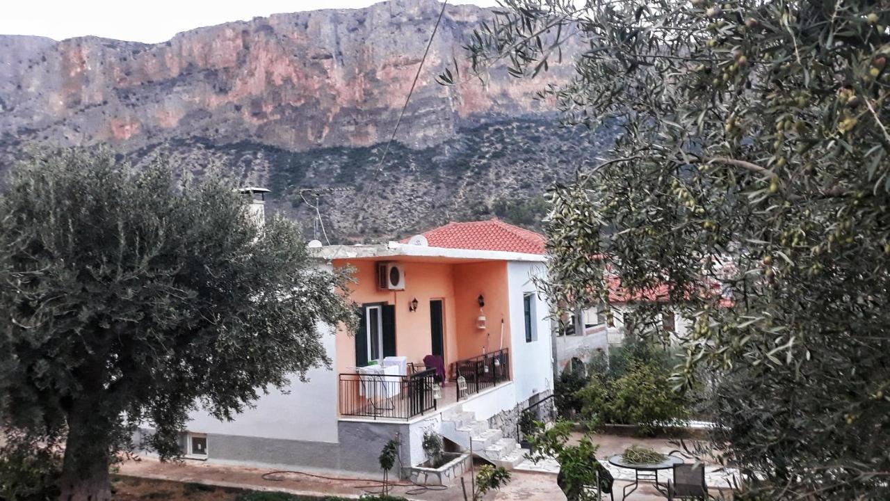 Apartamento Nala'S House Leonídion Exterior foto
